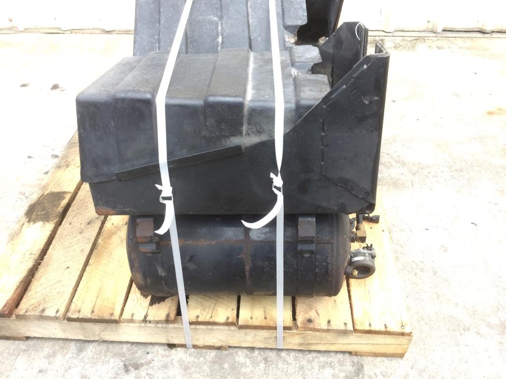 BATTERY BOX MACK CH613 Shop Parts LKQ Heavy Truck