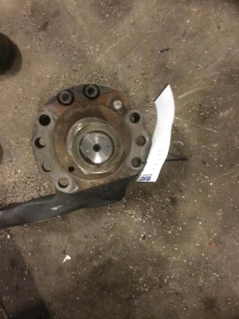A111804,65857,68224-002 HENDRICKSON SPINDLE/KNUCKLE FRONT