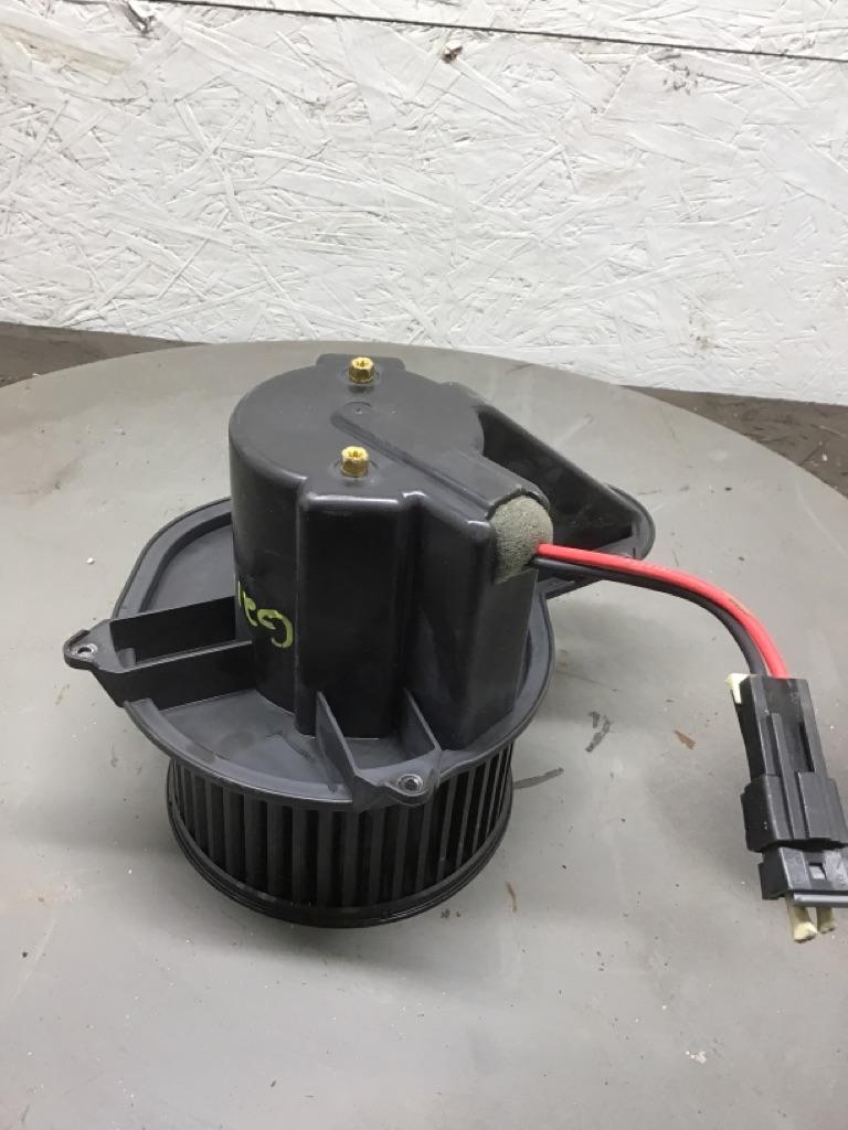 S8377002 MACK CXP613 BLOWER MOTOR (HVAC) | Shop Parts | LKQ Heavy Truck