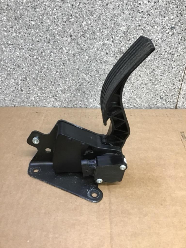 LKQI Pedal-Pad Ersatz Für John Deere - GX25949 Kompatibel