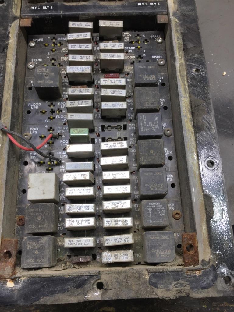 1998 KENWORTH W900 FUSE BOX | Shop Parts | LKQ Heavy Truck