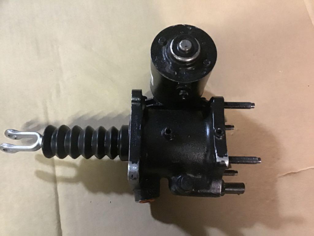 IRONTEK Vacuum Brake Booster For Jeep Wrangler 1991-1995 - Replaces 4637862 & 54-74075