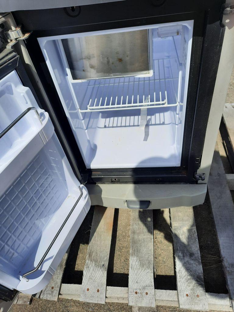 2020 579 SLEEPER REFRIGERATOR | Shop Parts | LKQ Heavy Truck