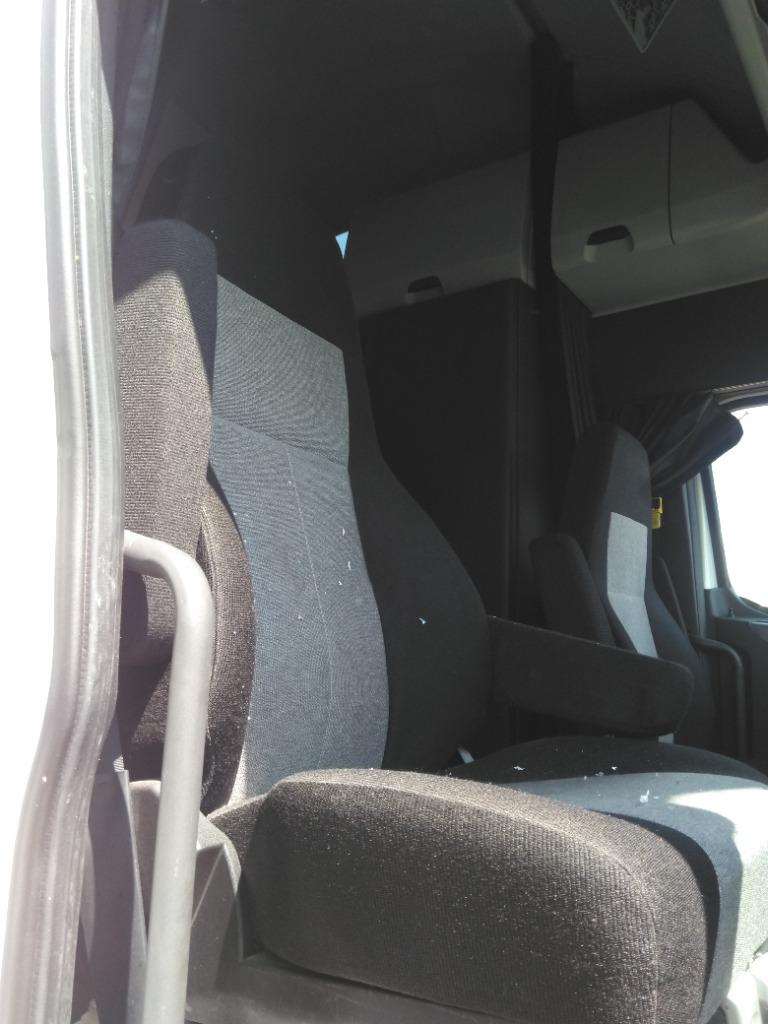 Learn about 128+ imagen freightliner cascadia seat covers In