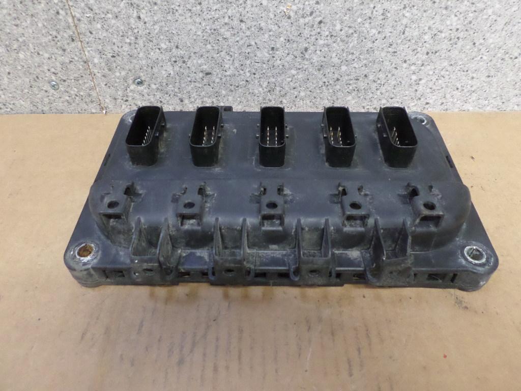 Q21-1125-004-004 PETERBILT 579 CHASSIS CONTROL MODULE | Shop