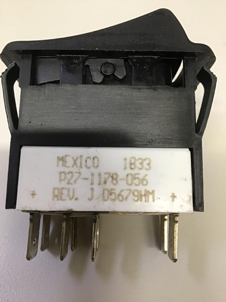Genuine Peterbilt Differential Lock Rocker Switch (3276-001 / G90-6022-001AN)