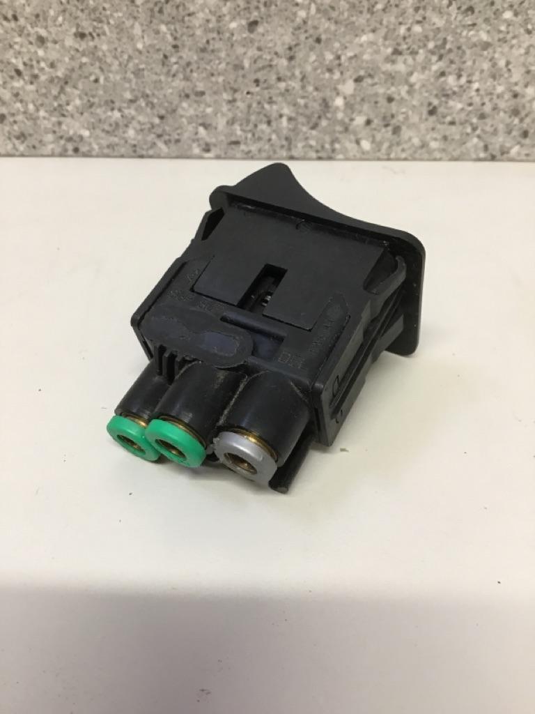 PETERBILT 386 SWITCH, INTERAXLE LOCK | Shop Parts | LKQ Heavy Truck