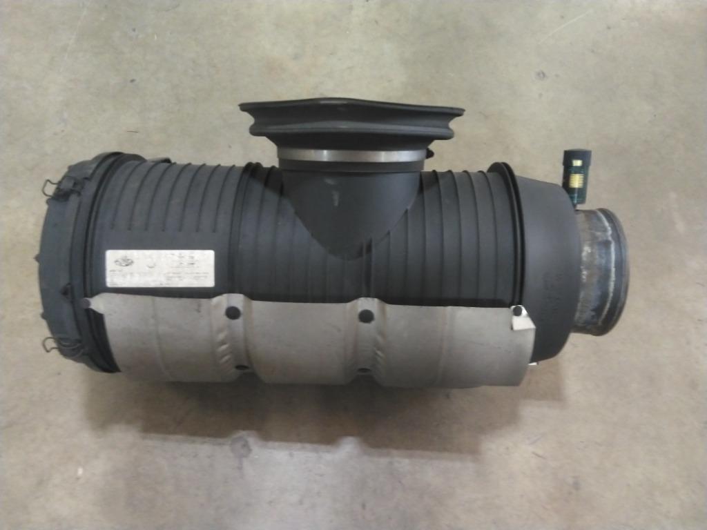 2MD515M MACK CXU612 AIR CLEANER | Shop Parts | LKQ Heavy Truck