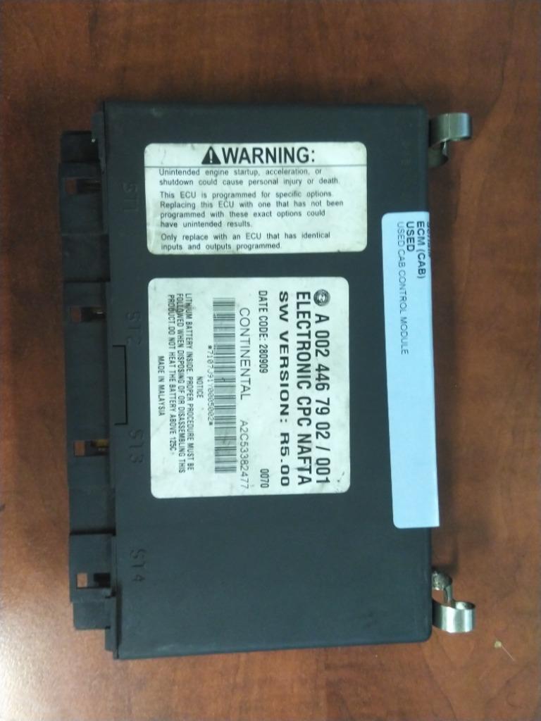 A 002 446 79 02 / 001 FREIGHTLINER CASCADIA 132 CAB CONTROL