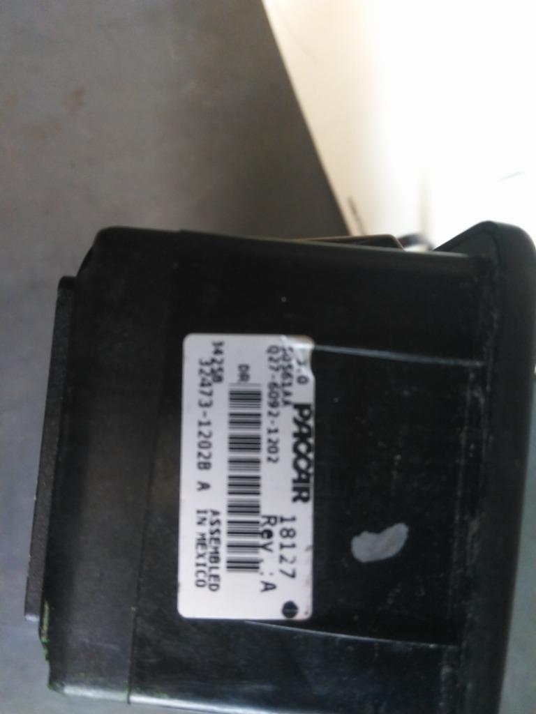 Q27-6092-1202 KENWORTH T680 SWITCH DOOR ELECTRICAL | Shop Parts