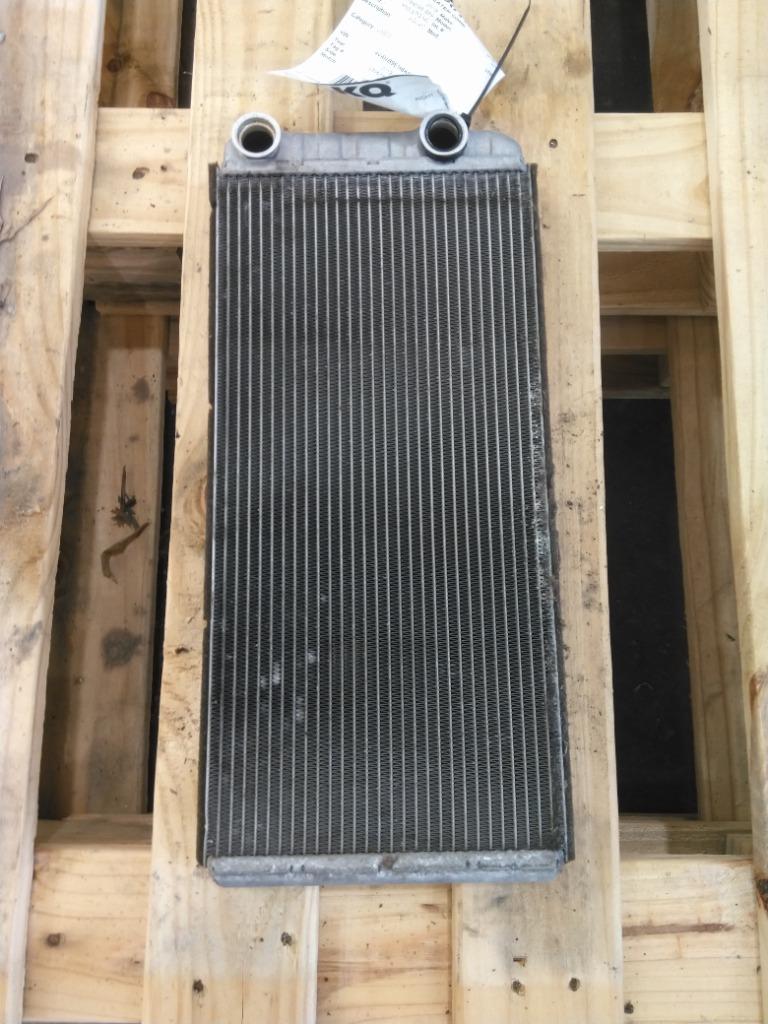Heater Core For Volvo VNL, VHD, VNM Trucks – OE# 85120277 (Eagle Cooling)