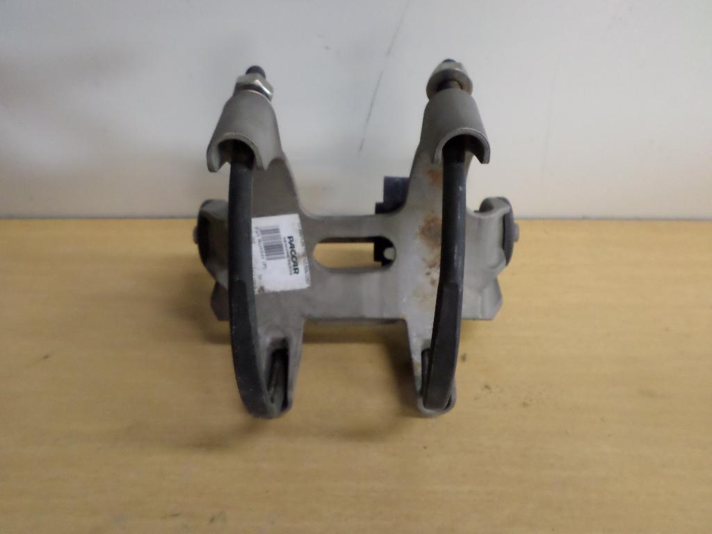 M16-6048 KENWORTH T880 EXHAUST/MUFFLER BRACKET | Shop Parts