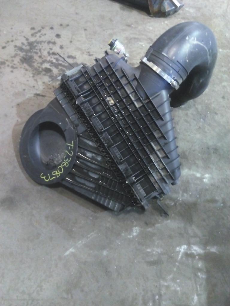 03-42776-000 FREIGHTLINER CASCADIA 116 AIR CLEANER | Shop Parts