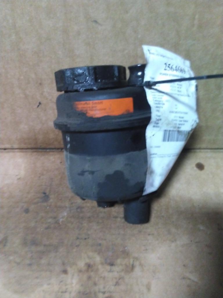 VOLVO VNL POWER STEERING RESERVOIR | Shop Parts | LKQ Heavy Truck