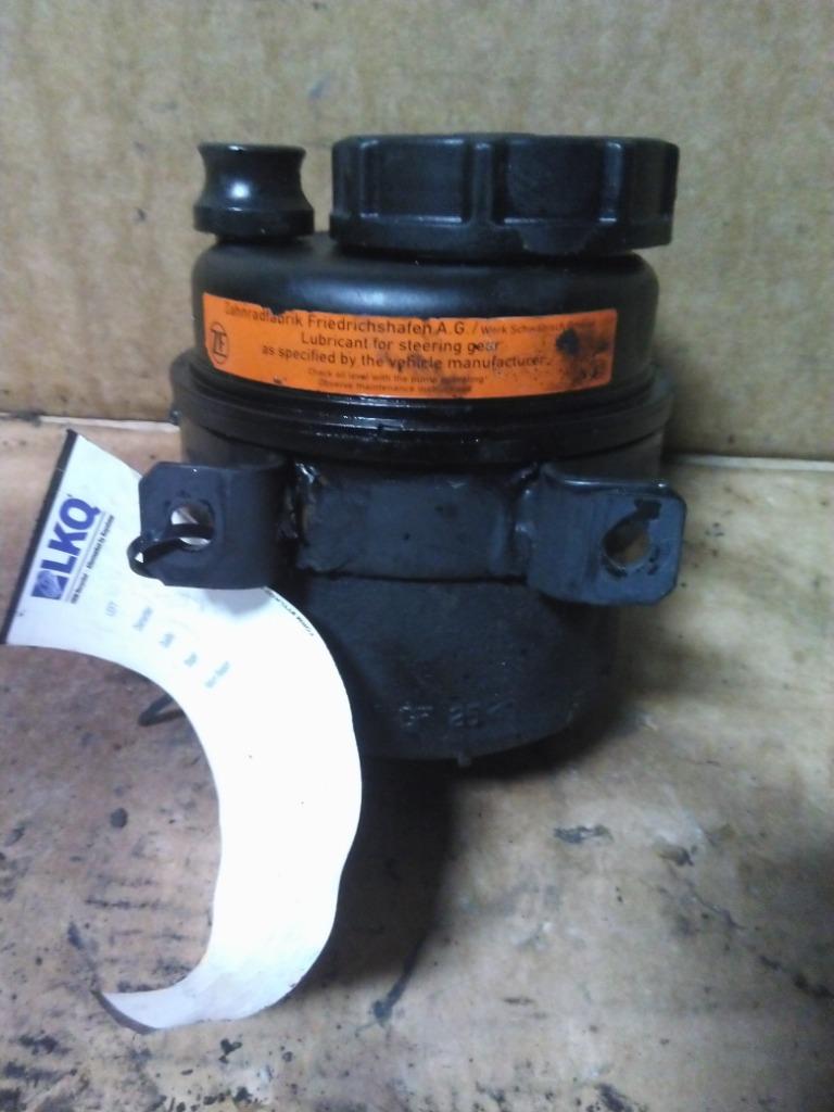 VOLVO VNL POWER STEERING RESERVOIR | Shop Parts | LKQ Heavy Truck