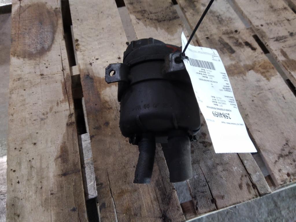 NA VOLVO VNL POWER STEERING RESERVOIR | Shop Parts | LKQ Heavy Truck