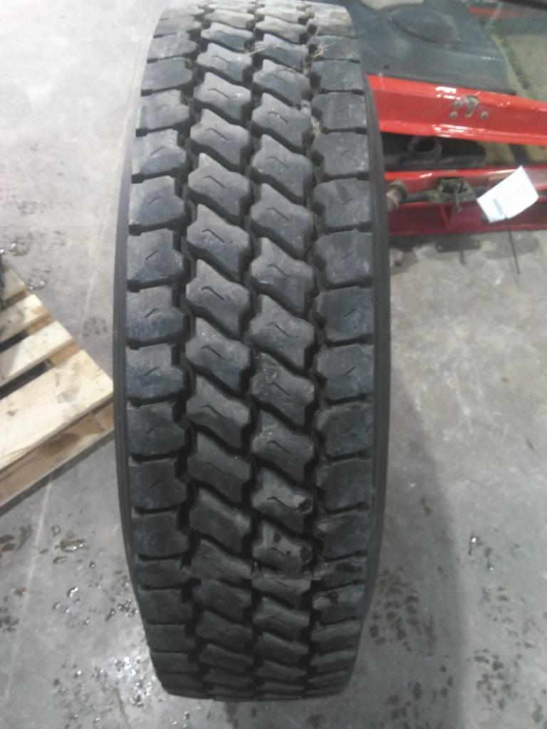 BRIDGESTONE 275/80R22.5 TIRE | Shop Parts | LKQ Heavy Truck